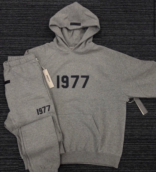 1977 Ess tracksuit